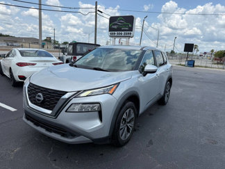 Used 2023 Nissan Rogue SV image 1