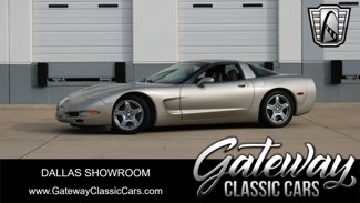 Used 1998 Chevrolet Corvette Coupe w/ Performance Handling Pkg image 1