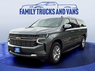 Used 2023 Chevrolet Suburban Premier image 1