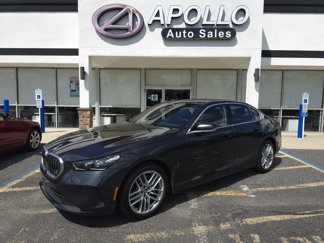 Used 2024 BMW 530i xDrive w/ Premium Package image 1