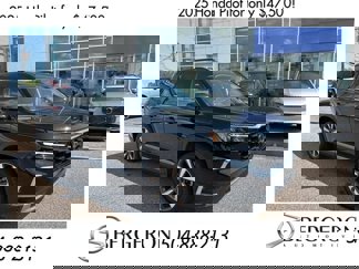 Used 2025 Honda Pilot Touring image 1