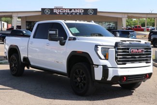 Used 2025 GMC Sierra 2500 AT4 w/ AT4 Preferred Package image 1