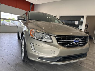 Used 2016 Volvo XC60 T5 Premier w/ Proximity Package image 1