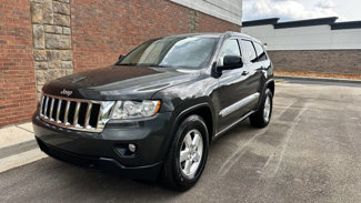 Used 2011 Jeep Grand Cherokee Laredo image 1