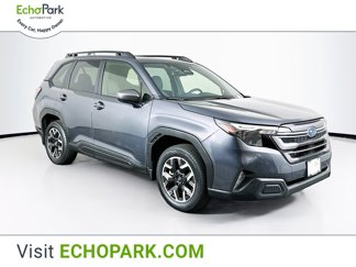 Used 2025 Subaru Forester Premium image 1