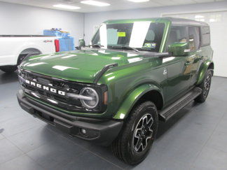 New 2025 Ford Bronco Outer Banks image 1