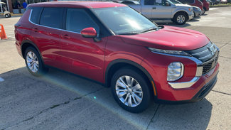 New 2025 Mitsubishi Outlander ES image 1
