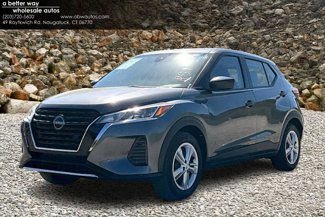 Used 2024 Nissan Kicks S image 1