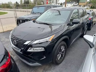 Used 2023 Nissan Rogue S image 1