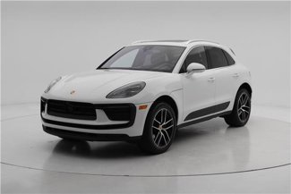 Certified 2024 Porsche Macan image 1