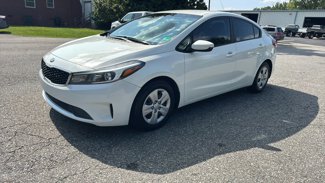 Used 2017 Kia Forte LX image 1