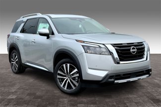 New 2025 Nissan Pathfinder Platinum image 1