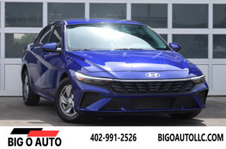 Used 2025 Hyundai Elantra SE image 1