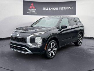 New 2025 Mitsubishi Outlander SE image 1