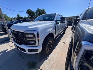 New 2025 Ford F250 4x4 Crew Cab Super Duty image 1