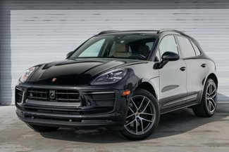 Certified 2024 Porsche Macan image 1