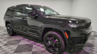 Used 2025 Jeep Grand Cherokee L Laredo image 1