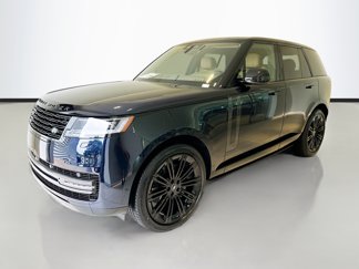 New 2025 Land Rover Range Rover SE image 1