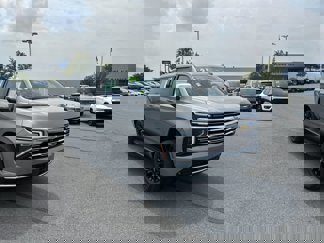 New 2025 Chevrolet Suburban Premier image 1