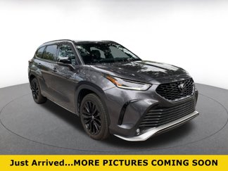 Used 2024 Toyota Highlander XSE image 1