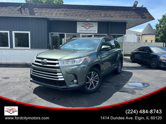 Used 2017 Toyota Highlander XLE image 1