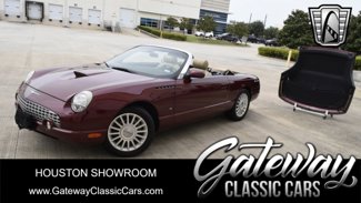 Used 2004 Ford Thunderbird image 1