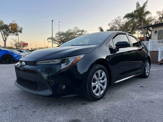 Used 2020 Toyota Corolla LE image 1