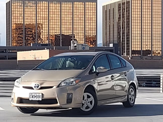 Used 2010 Toyota Prius Five image 1