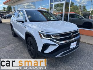Used 2024 Volkswagen Taos SEL image 1