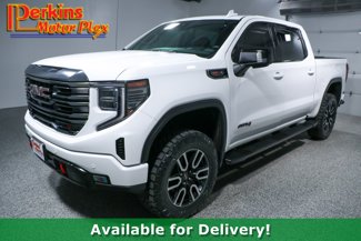 Used 2023 GMC Sierra 1500 AT4 w/ AT4 Preferred Package image 1