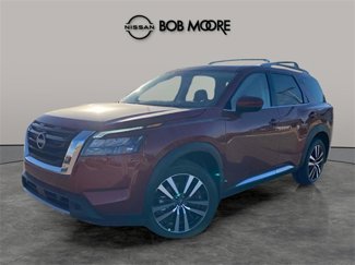 New 2025 Nissan Pathfinder Platinum image 1