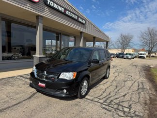 Used 2019 Dodge Grand Caravan SXT image 1