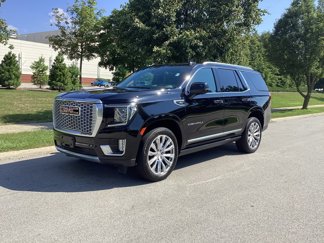 Used 2022 GMC Yukon Denali w/ Denali Premium Package image 1
