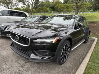 New 2026 Volvo V60 B5 Cross Country Ultra w/ Protection Package Premier image 1