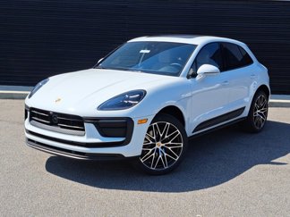 Used 2025 Porsche Macan image 1