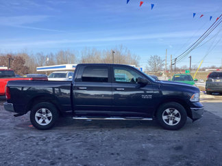 Used 2017 RAM 1500 Classic SLT image 1