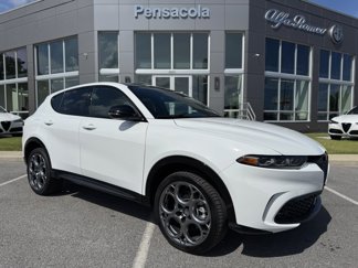 New 2025 Alfa Romeo Tonale w/ Premium Package image 1