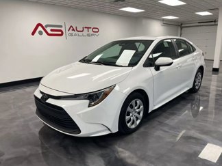Used 2024 Toyota Corolla LE image 1