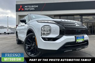 New 2025 Mitsubishi Outlander SEL image 1