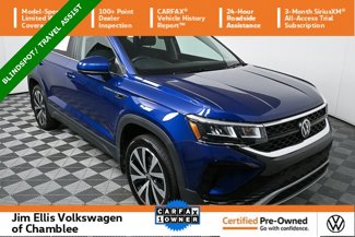 Certified 2024 Volkswagen Taos SE image 1