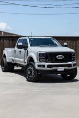 Used 2025 Ford F450 Platinum w/ Platinum Plus Package image 1