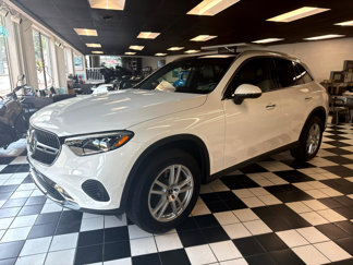 Used 2023 Mercedes-Benz GLC 300 4MATIC image 1