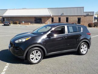 Used 2017 Kia Sportage LX image 1
