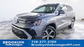New 2025 Volkswagen Taos SEL image 1