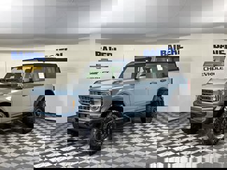 Used 2023 Ford Bronco 4-Door image 1