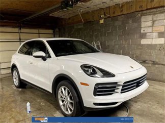Used 2020 Porsche Cayenne image 1