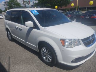 Used 2018 Dodge Grand Caravan SXT image 1