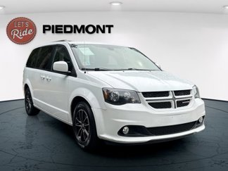 Certified 2019 Dodge Grand Caravan GT image 1