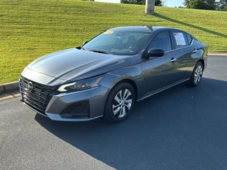 Used 2024 Nissan Altima 2.5 S image 1