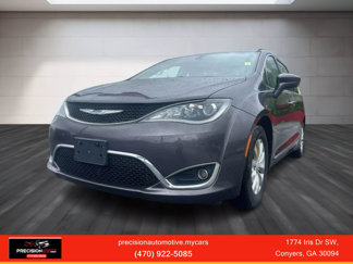 Used 2017 Chrysler Pacifica Touring-L image 1